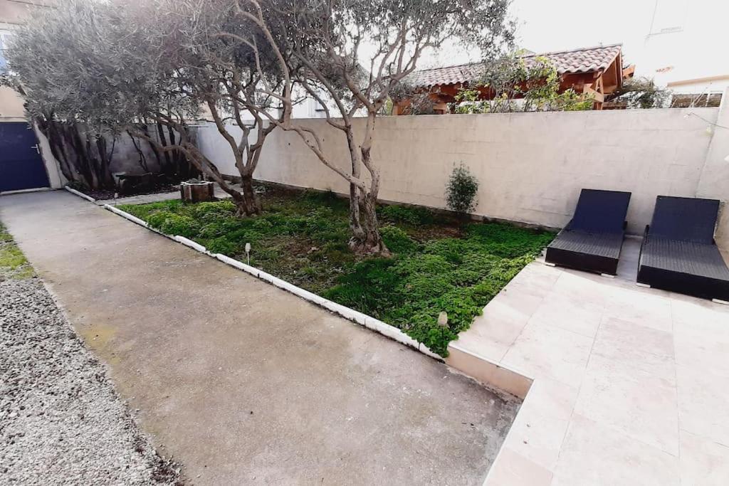 Maison Maloya 2 Chambres Avec Jardin Cavaillon Eksteriør billede